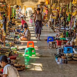 Bogyoke Market - Myanmar Golf Tours