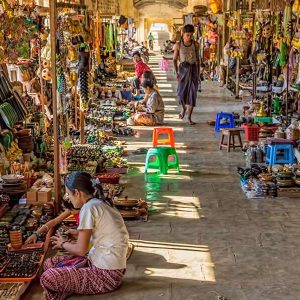 Bogyoke Market - Myanmar tour 7 days